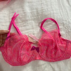 Victoria’s Secret bra
